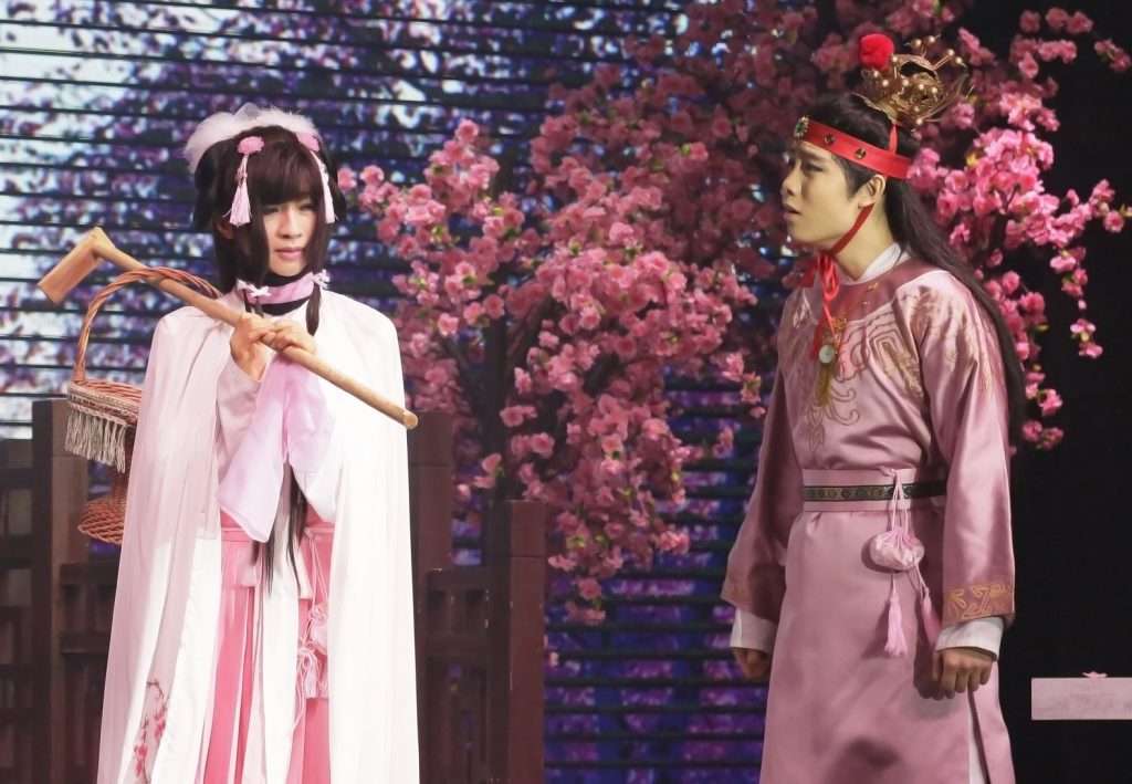 红楼梦话剧 锺洁希